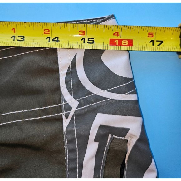 TERI olive green with white accent pieces board shorts Size Med - Picture 5 of 8